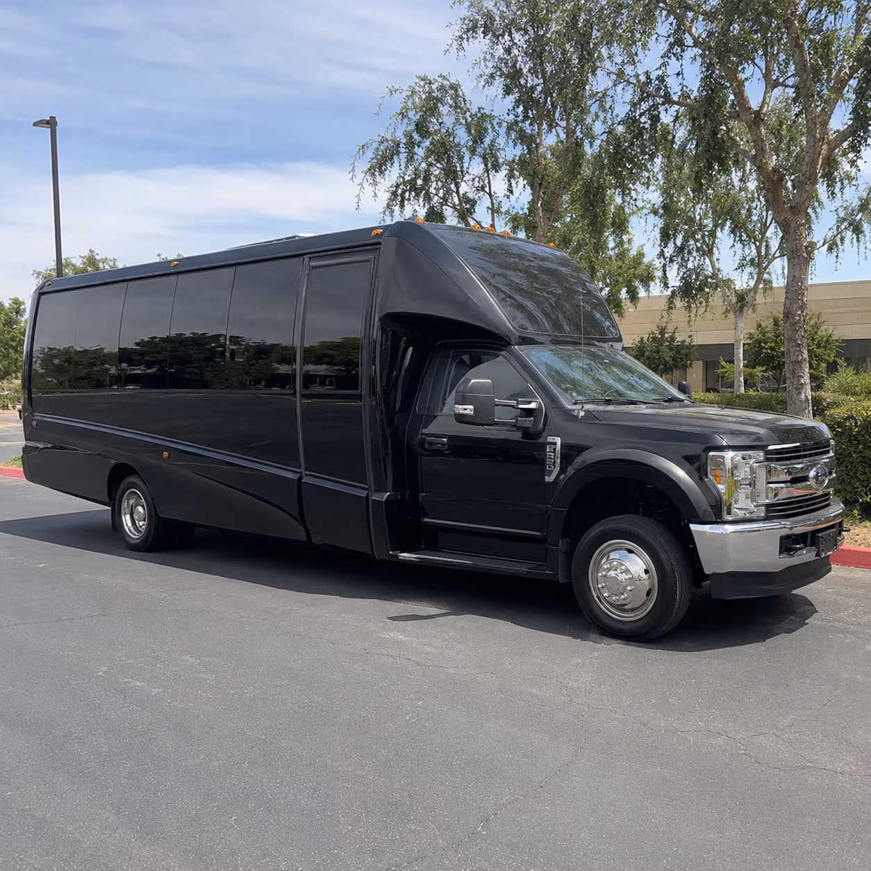 18 Passenger Party Bus Exterior