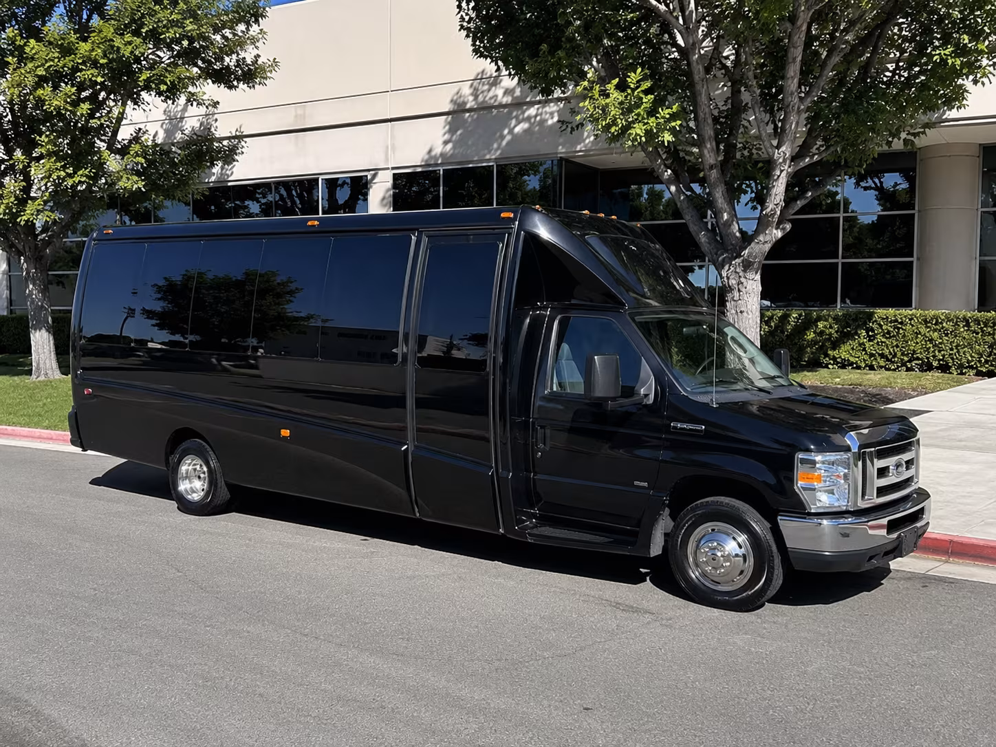 Lake Elsinore Sporting Event Transportation