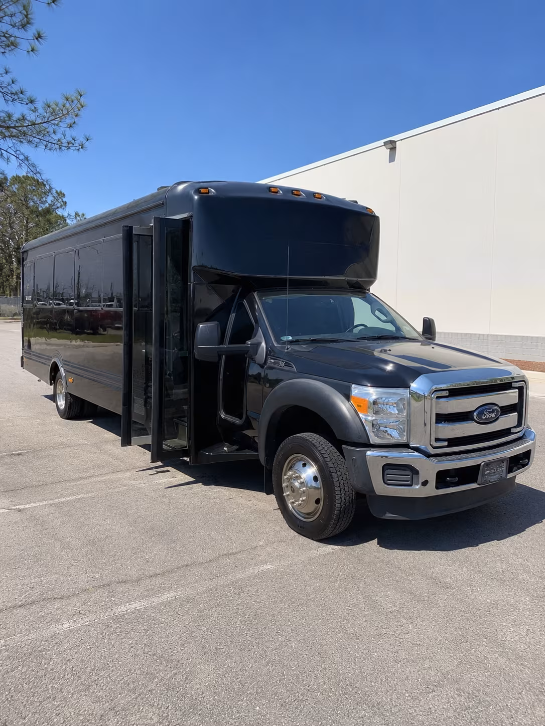 Murrieta Winery Tour & Pub Crawl Transportation pickup coordination