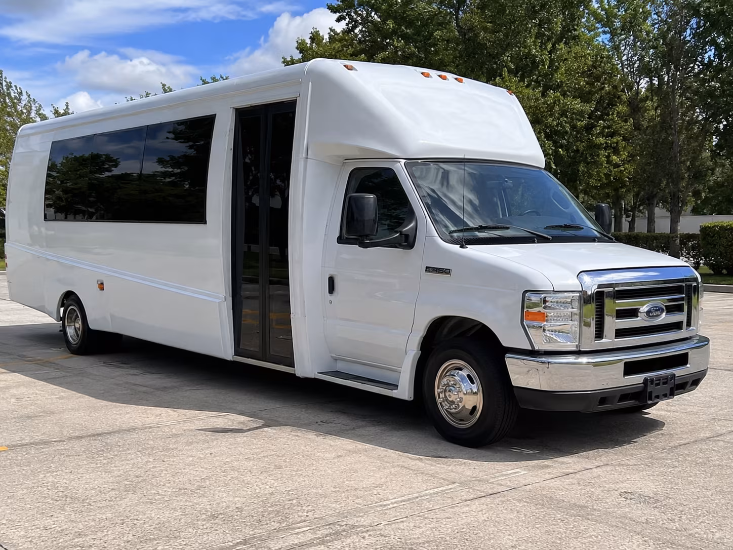 Perris Winery Tour & Pub Crawl Transportation